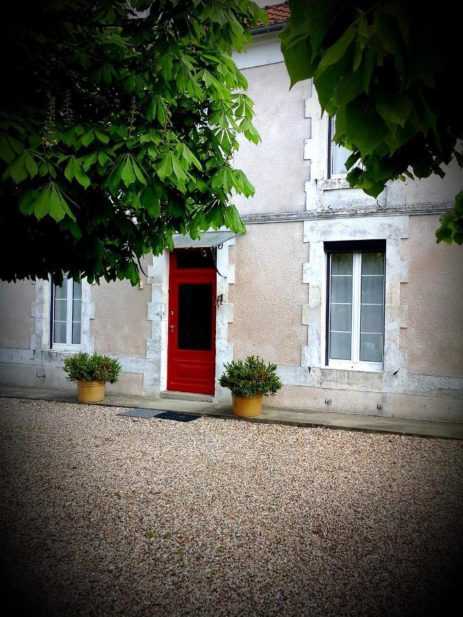 B&B Chez Annie Saint-Martin-de-Gurçon 외부 사진