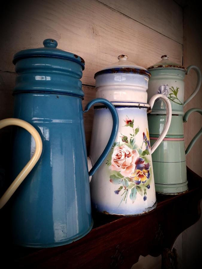 B&B Chez Annie Saint-Martin-de-Gurçon 외부 사진